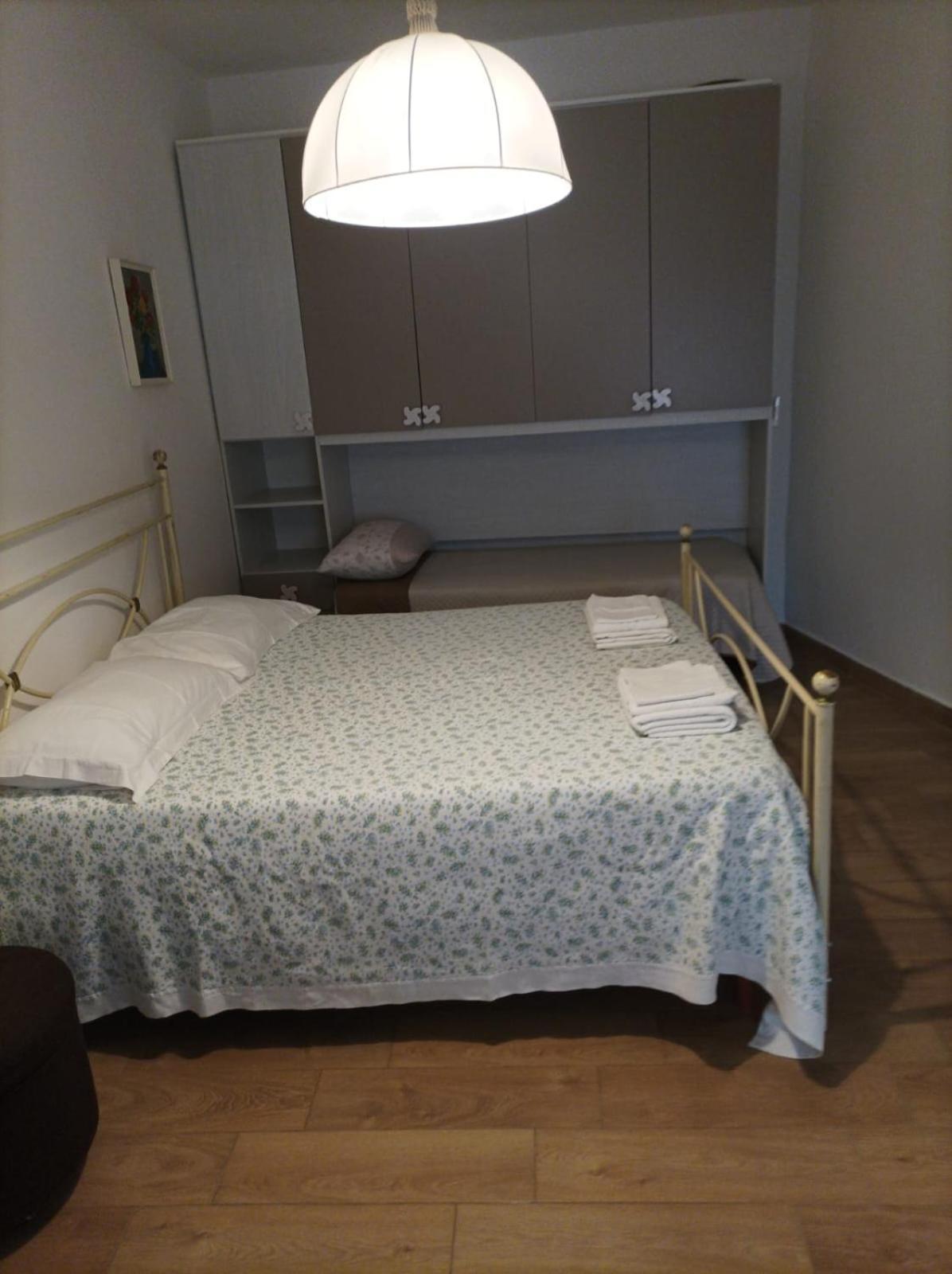 L' Altra Casa Appartement Bari Buitenkant foto