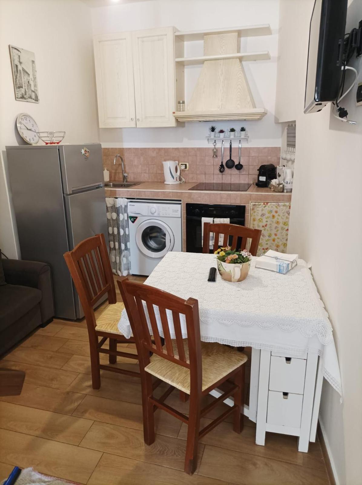 L' Altra Casa Appartement Bari Buitenkant foto